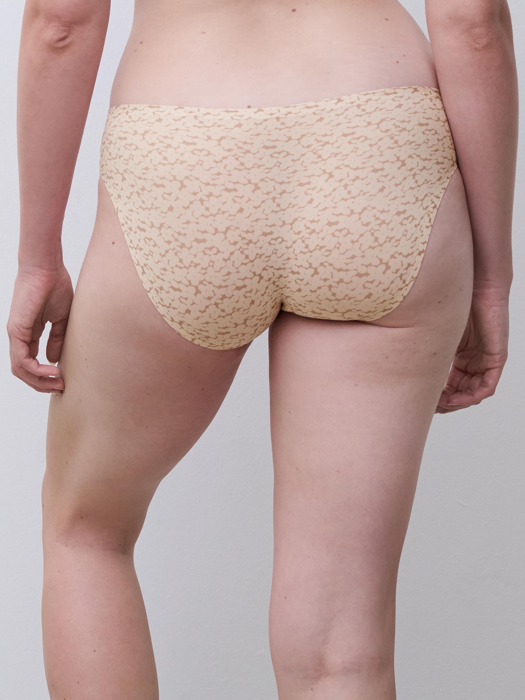 Braga - Norah Nude Print