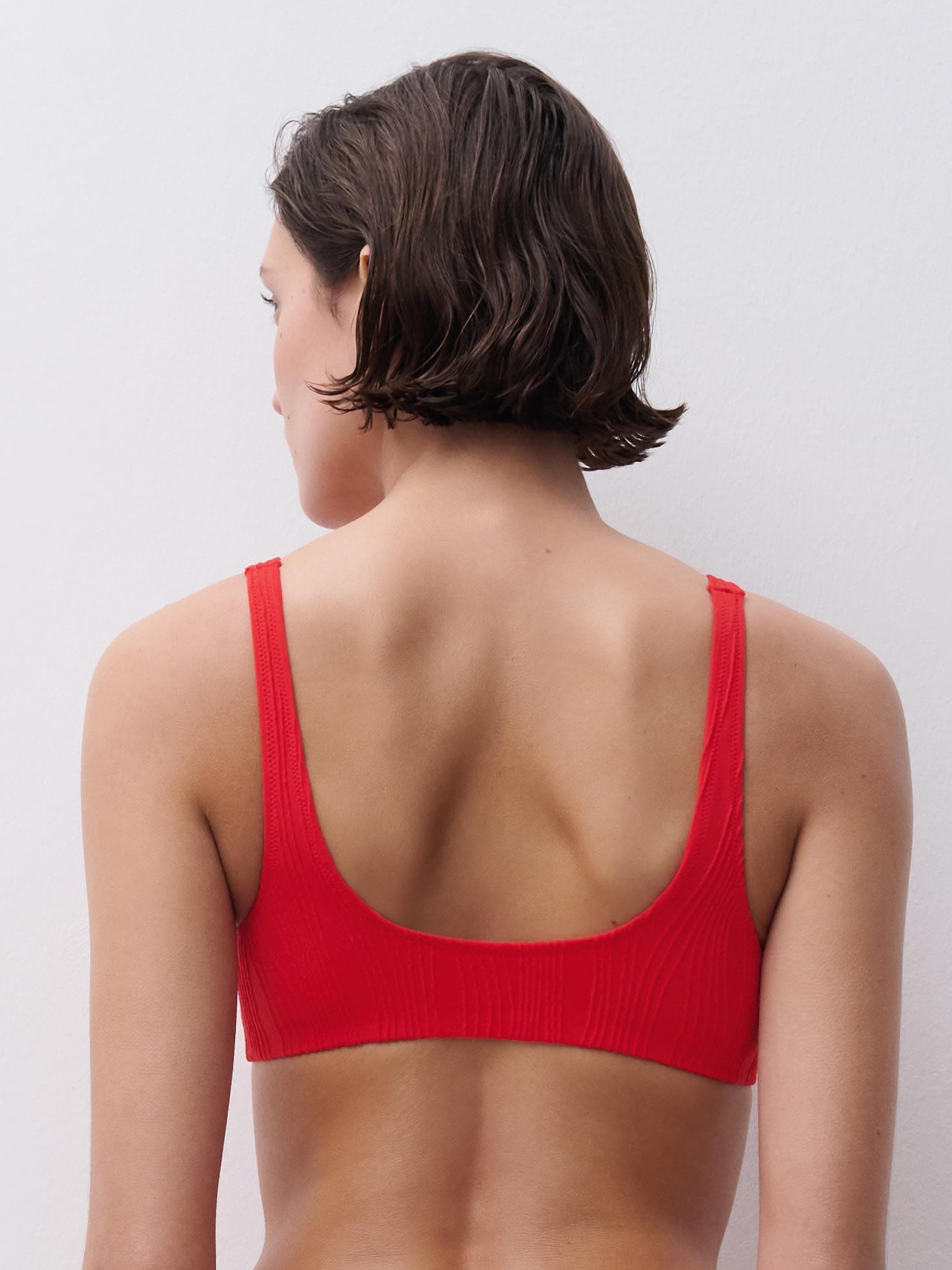 Bralette sin aros preformado con almohadillas extraíbles - Rojo Cherry