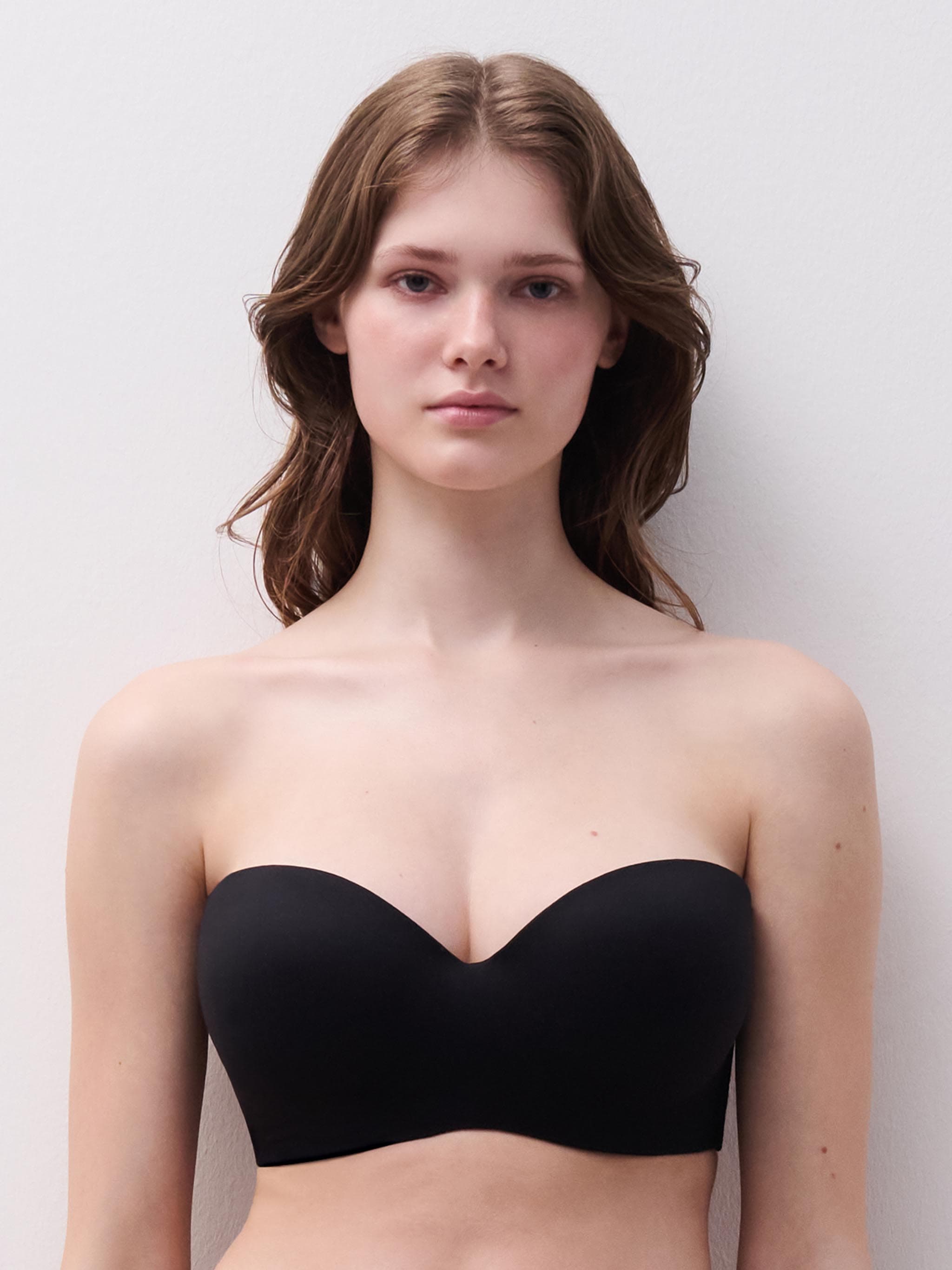 Sujetador Bandeau preformado con tirantes extraíbles - Negro