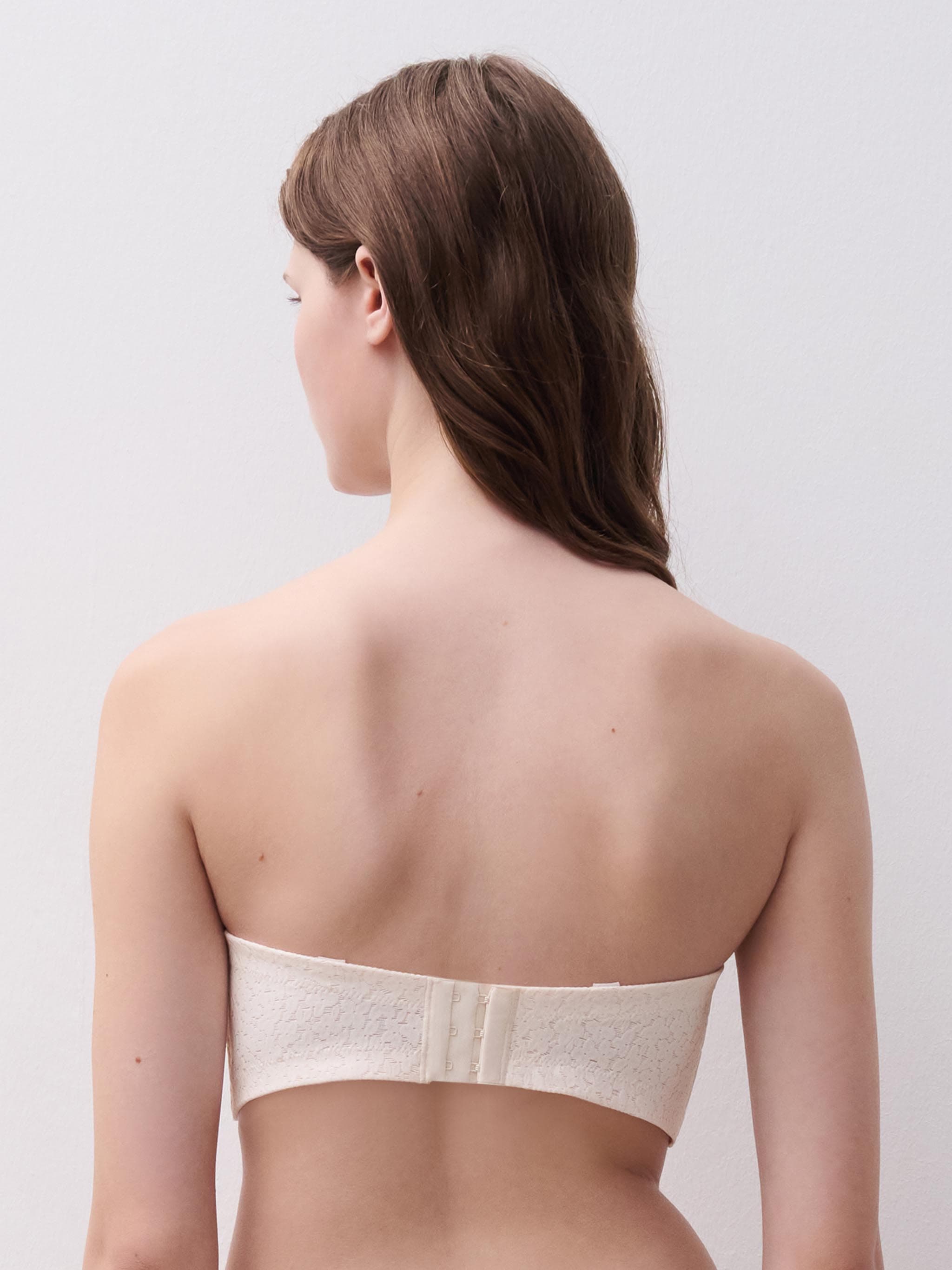 Sujetador Bandeau preformado con tirantes extraíbles - Talco