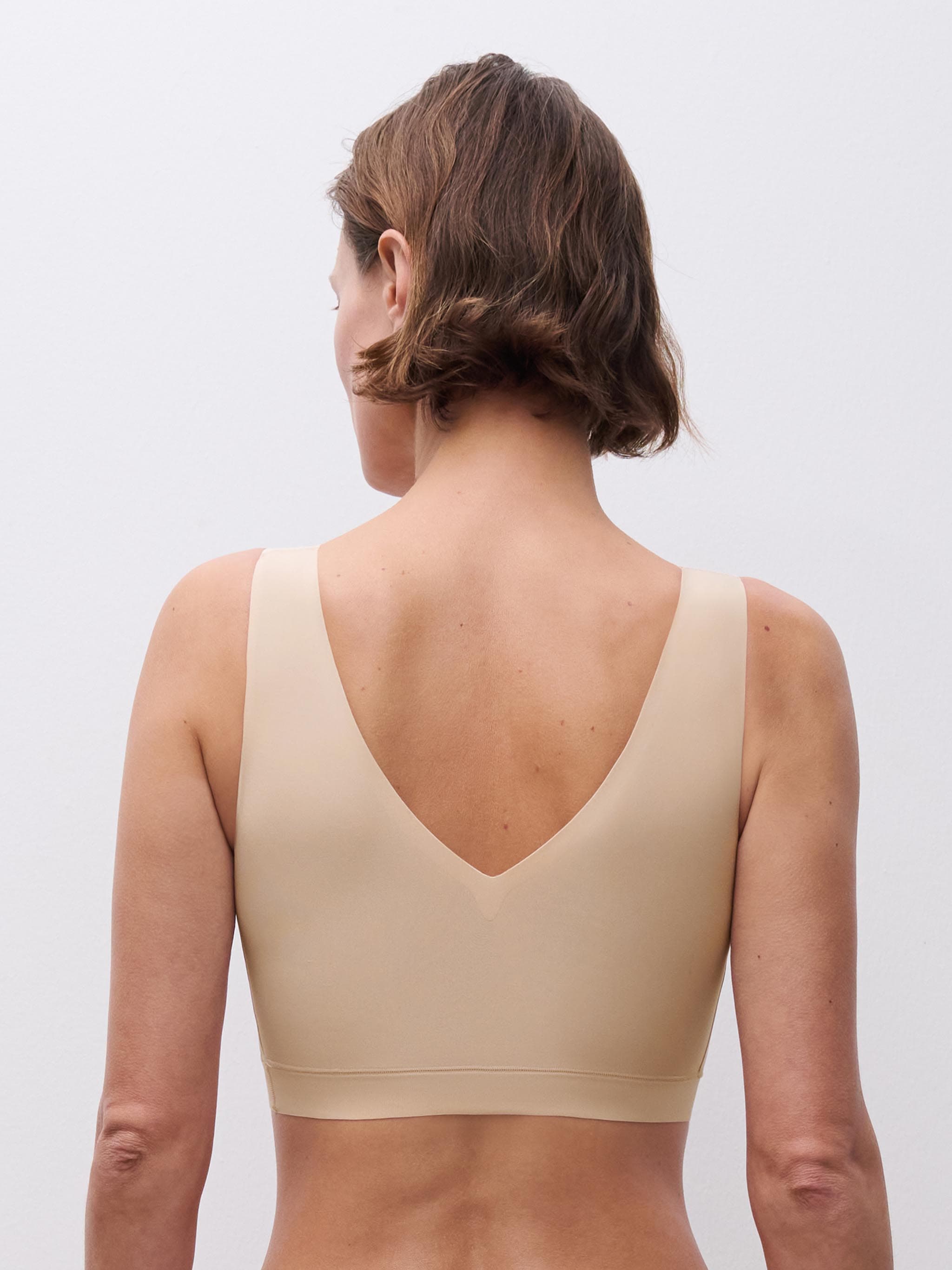 Bralette preformado escote V - Beige dorado