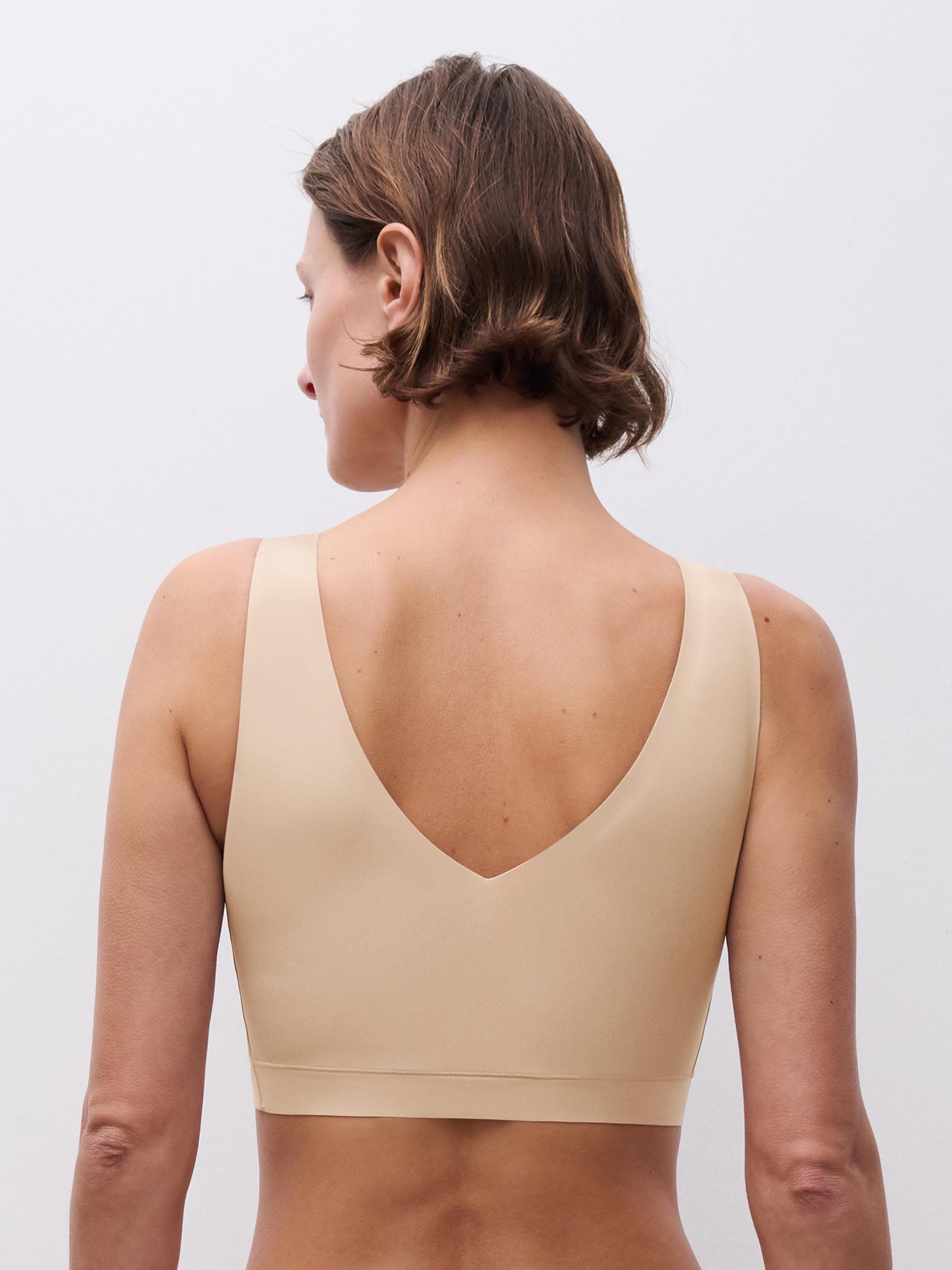 Bralette preformado escote V - Nude