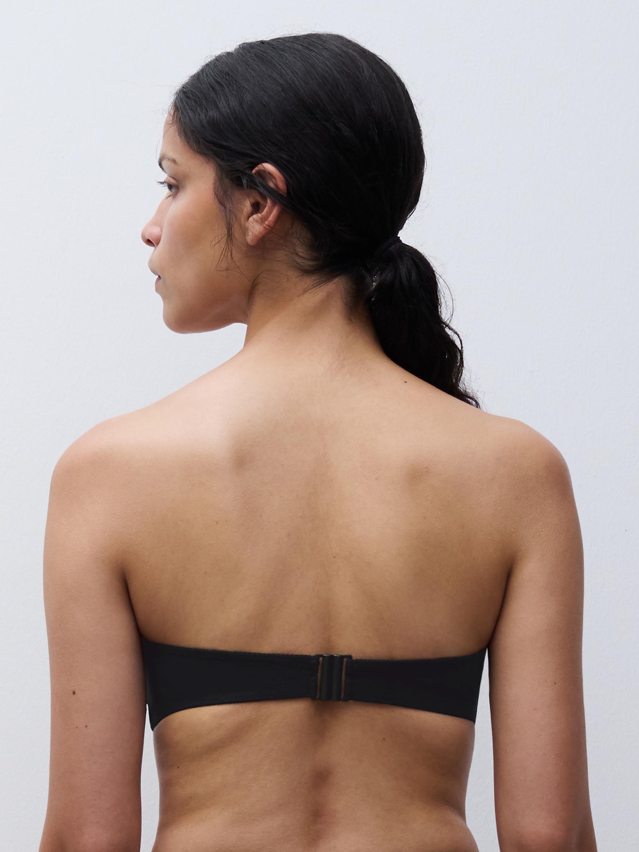 Sujetador Bandeau preformado con tirantes extraíbles - Negro