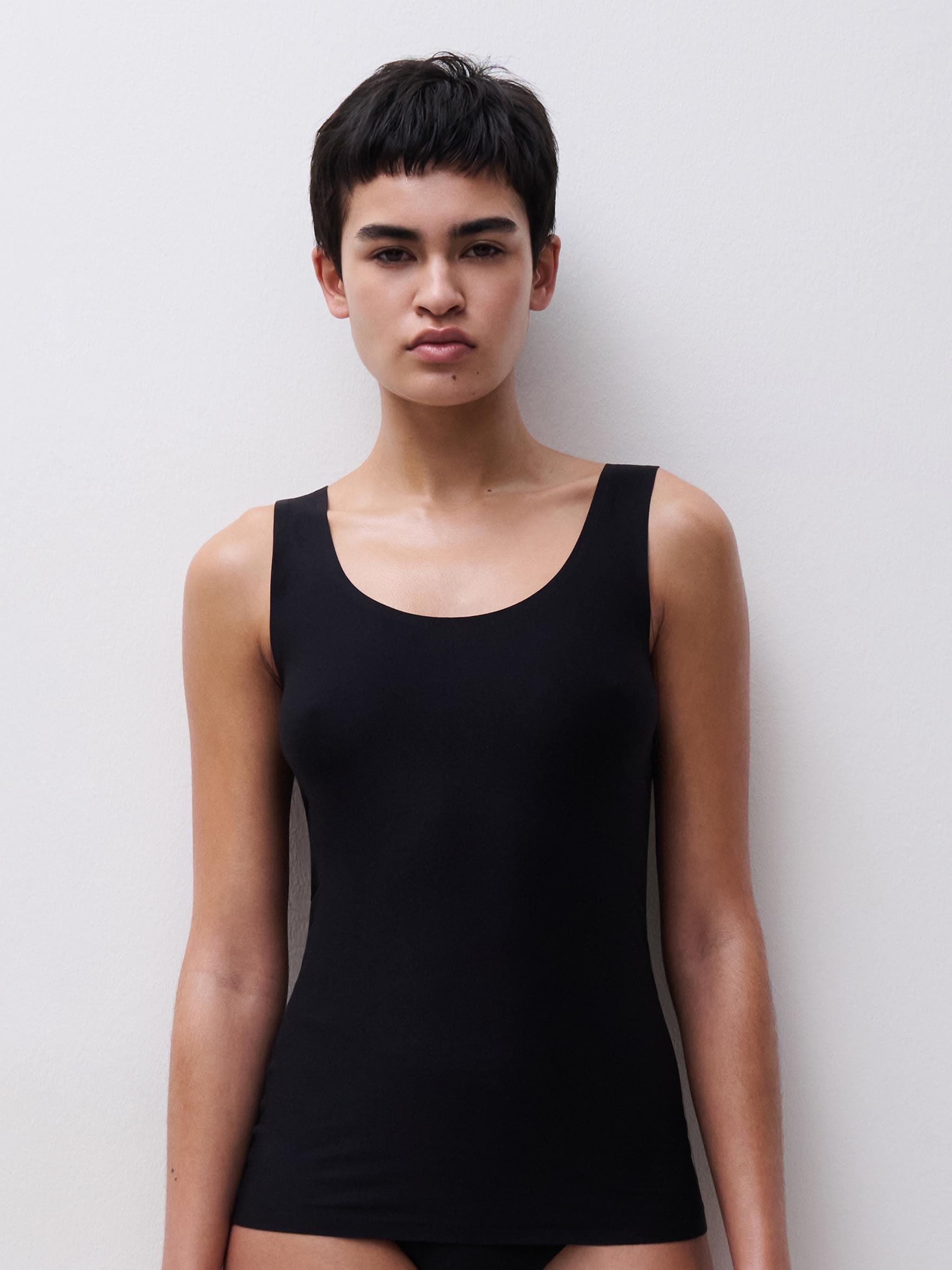 Top tirantes - Negro
