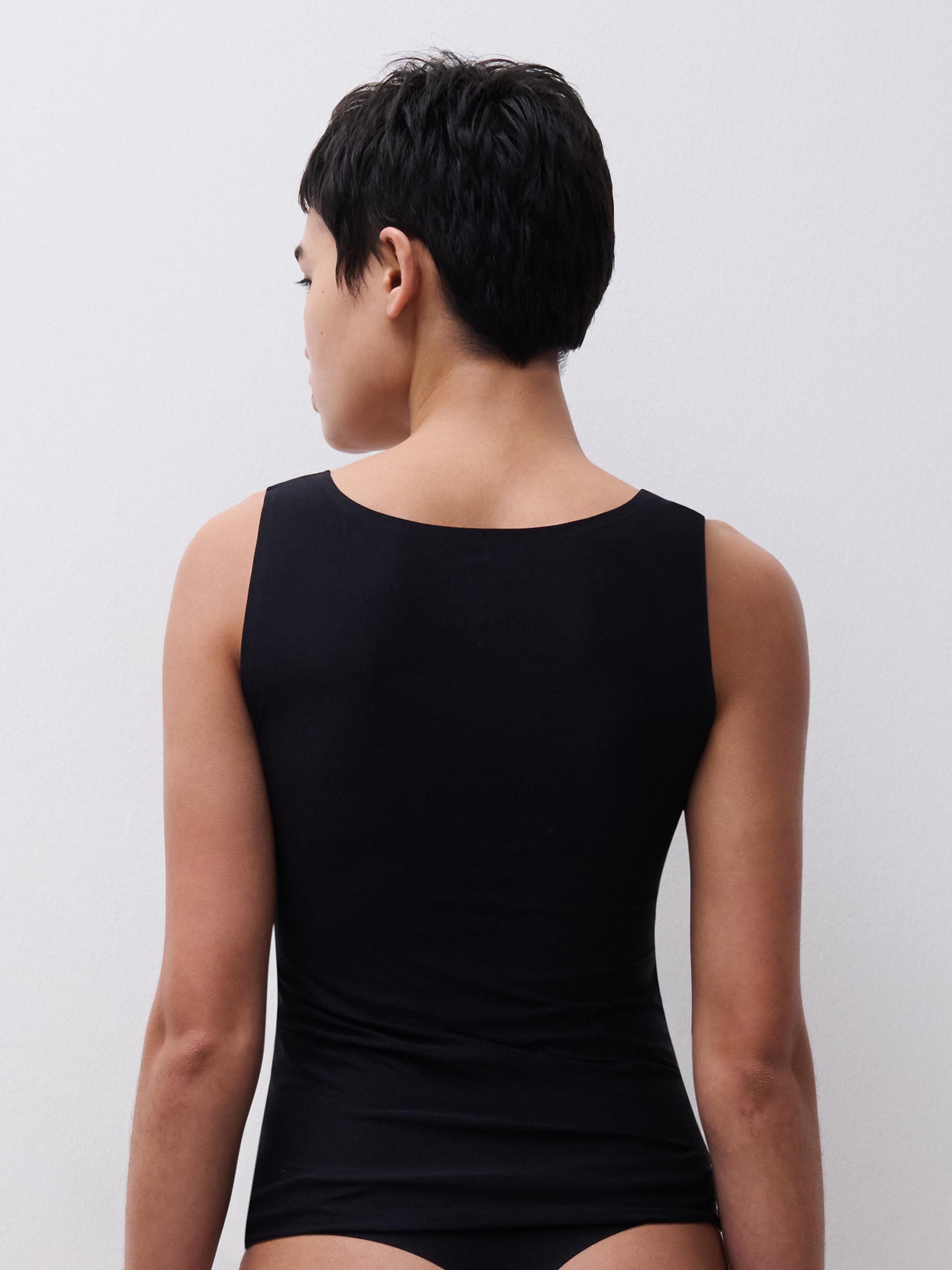 Top tirantes - Negro