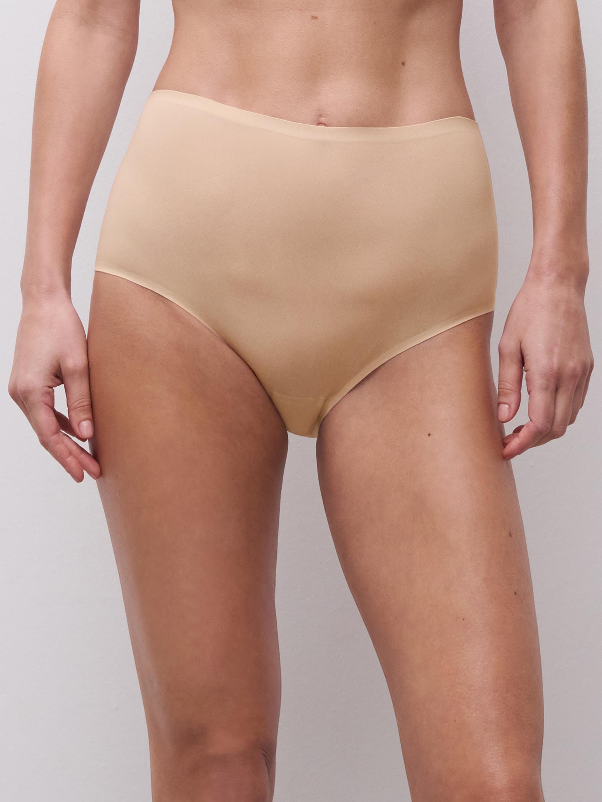 Braga alta cubriente - Nude
