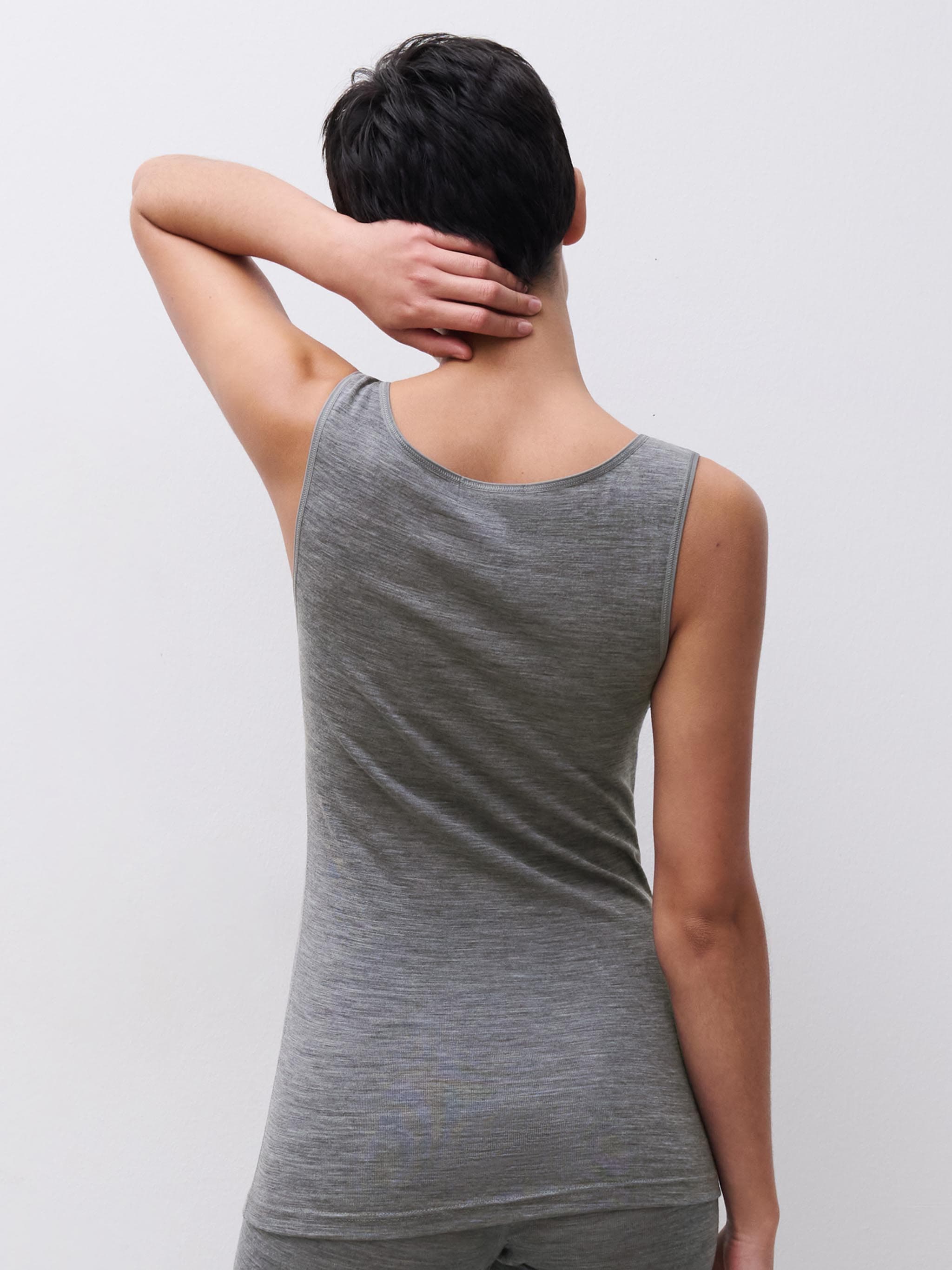 Top tirantes - Gris 