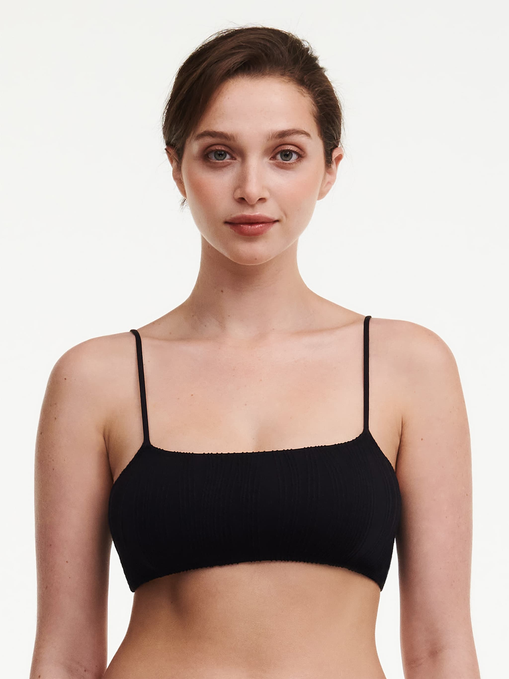 Bralette sin aros preformado con almohadillas extraíbles - Negro