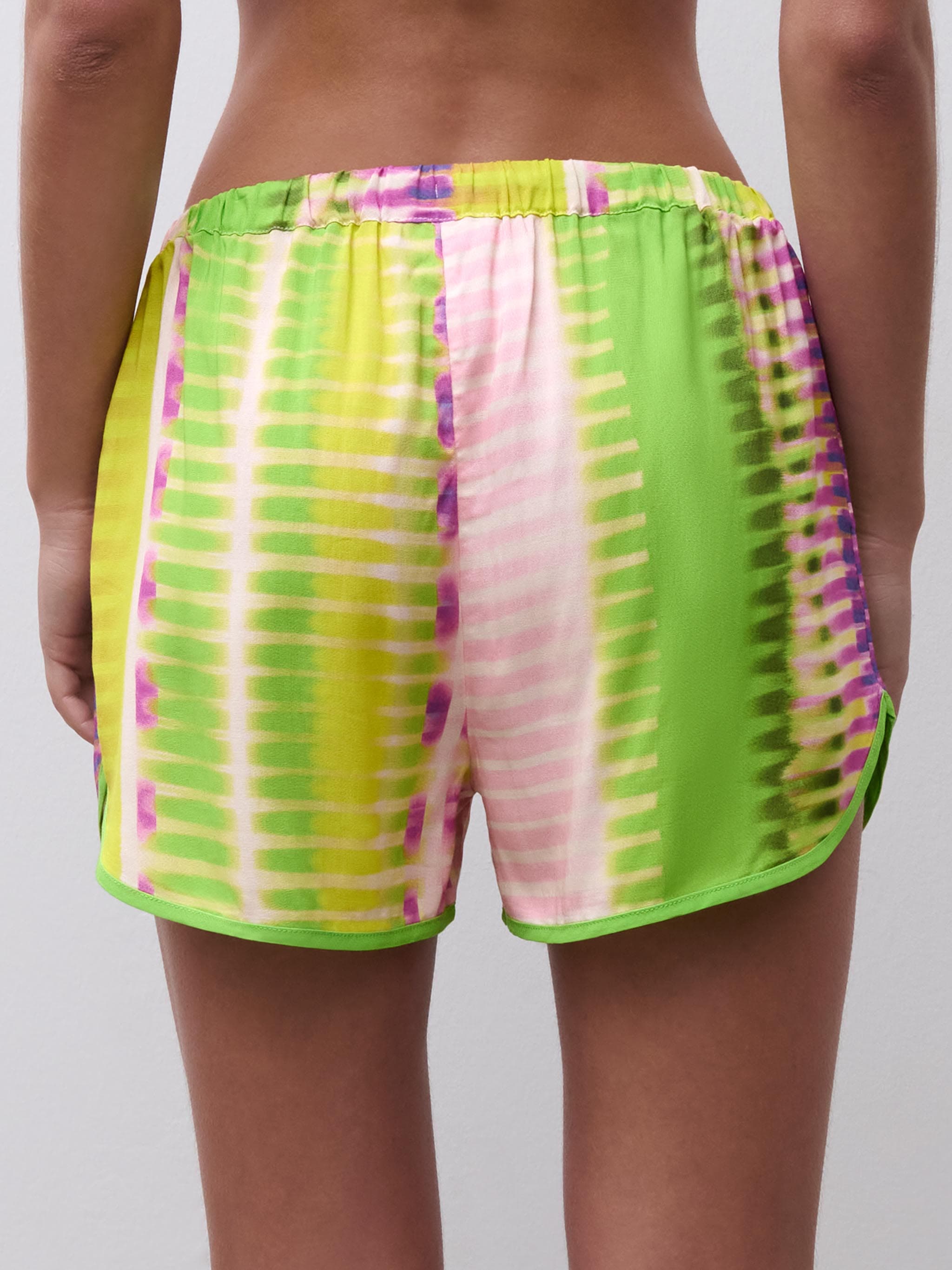 Shorts - Vibrations
