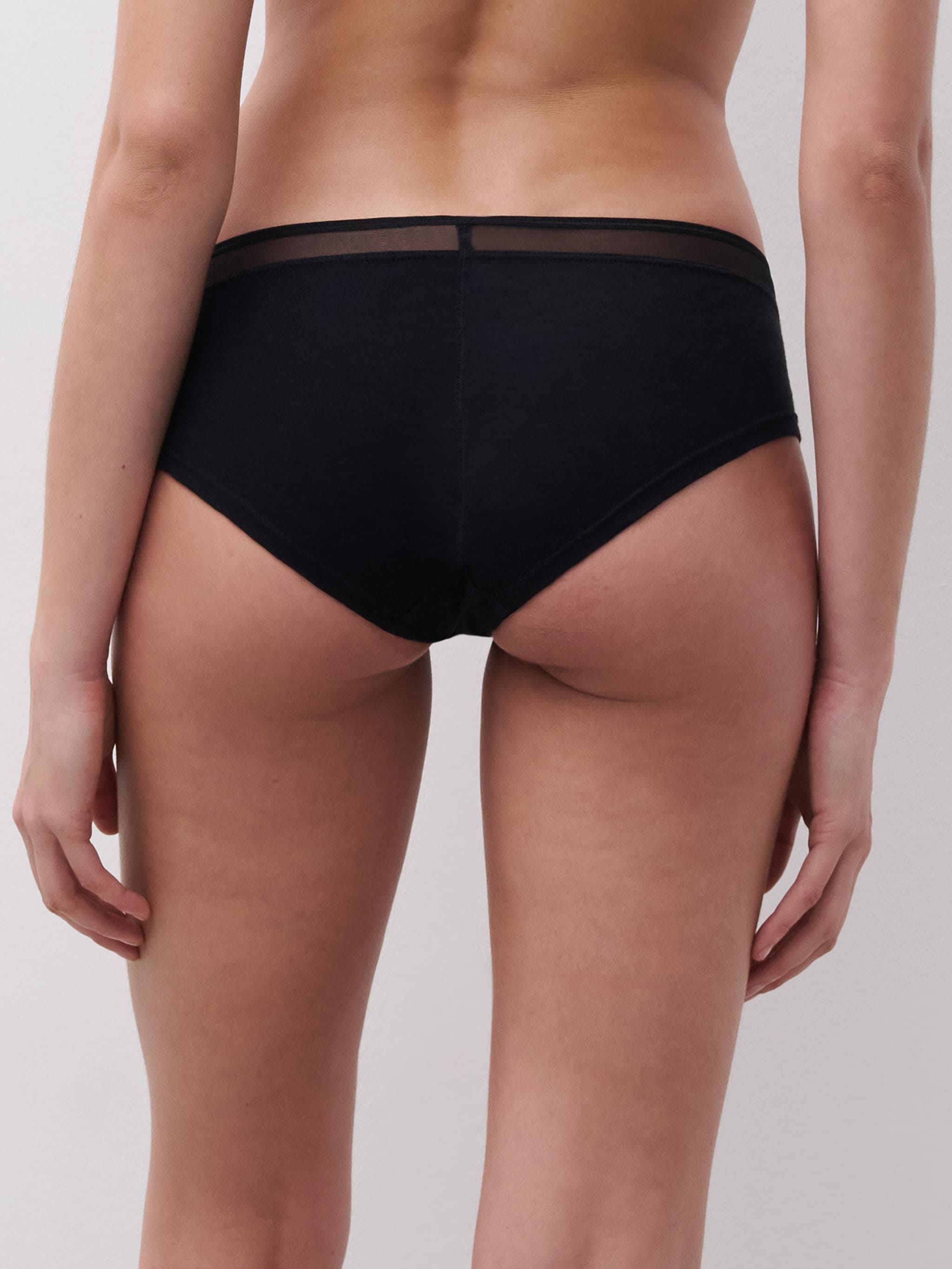 Shorty - Black