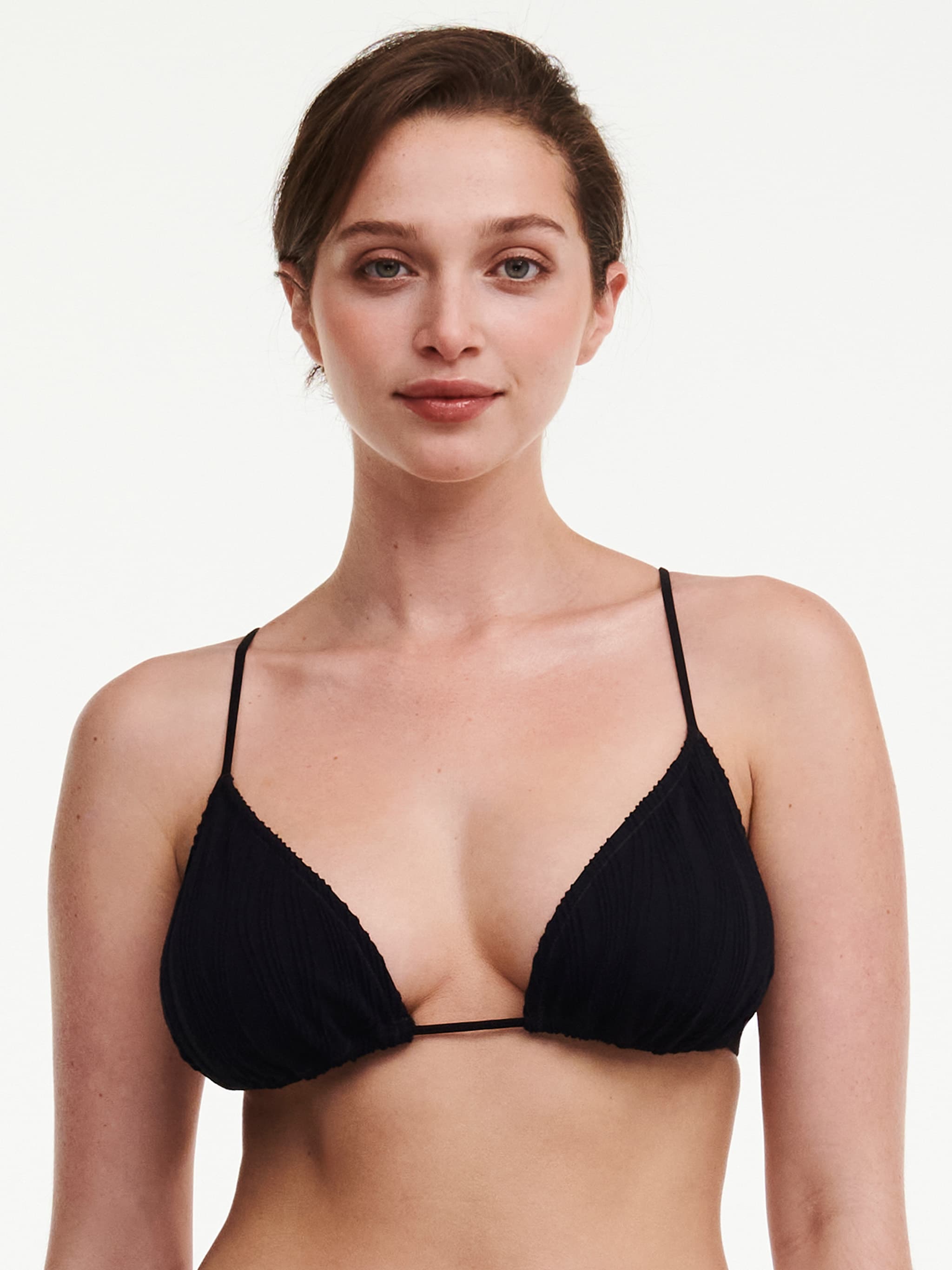 Voorgevormde triangel bh zonder beugel met uitneembare cups - Black